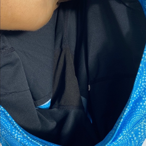 L.L. Bean Blue Patterned Athletic Mini Skort with built in shorts size medium - Picture 4 of 9